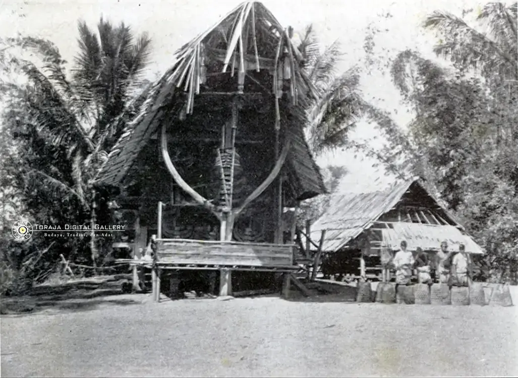 Rumah Tradisional Toraja (Tongkonan) c. 1920